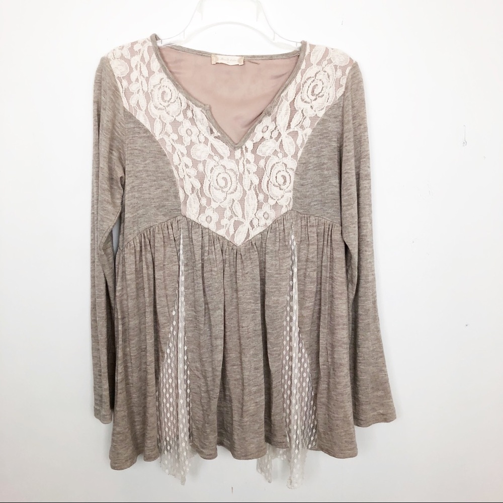 Altard State Top Medium EUC